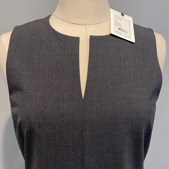 Theory Miyani Split Front Dress in Stretch Wool size 10 Charcoal color. - Picture 2 of 6